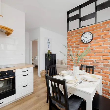 With Parking And Garden Near The Pge Stadium In By Renters *