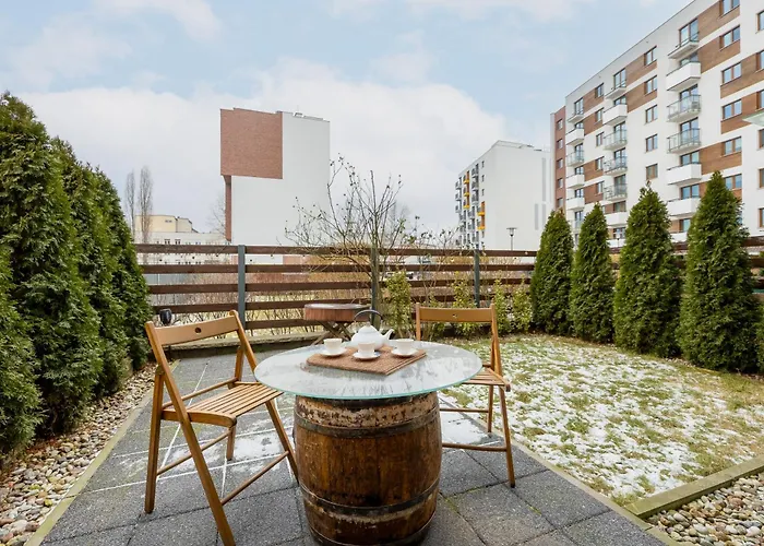 With Parking And Garden Near The Pge Stadium In By Renters * Warsaw