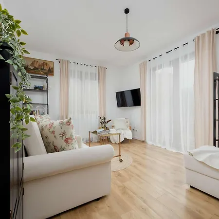 With Parking And Garden Near The Pge Stadium In By Renters